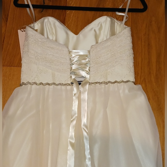 TRUVELLE ELISABETH WEDDING GOWN - Picture 13 of 13